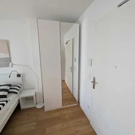 Appartement Mit Garten, Terrasse, Parkplatz *