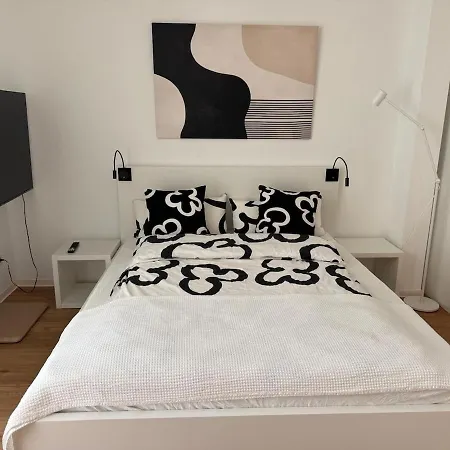 Appartement Mit Garten, Terrasse, Parkplatz *