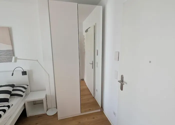 Appartement Mit Garten, Terrasse, Parkplatz *